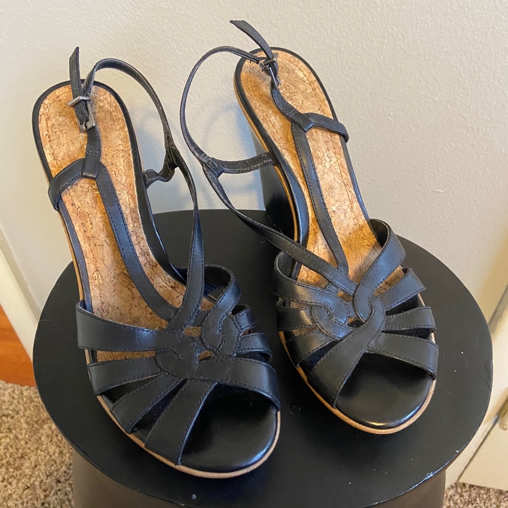 Gianni Bini black wedges